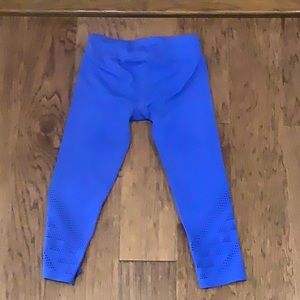 Athleta blue capris